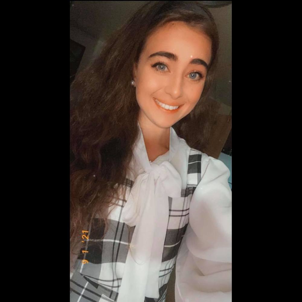 Meet your Posher, Sabrina